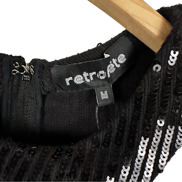 RETROFETE Audra Sequined Sleeveless Crop Top - Picture 10 of 12